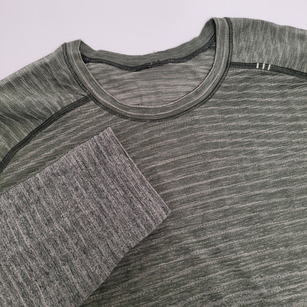 Lululemon Metal Vent Tech Long Sleeve Mens XL Green Excellent Striped Activewear